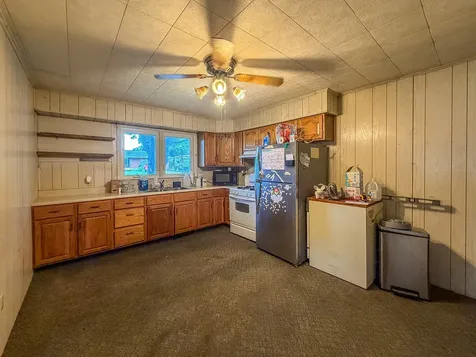 811 North East Street Leroy IL 61752