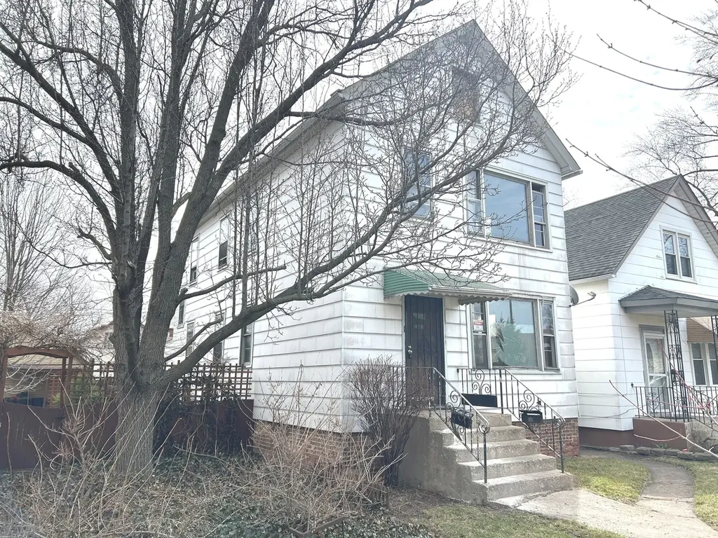 12557 Ann Street Blue Island IL 60406