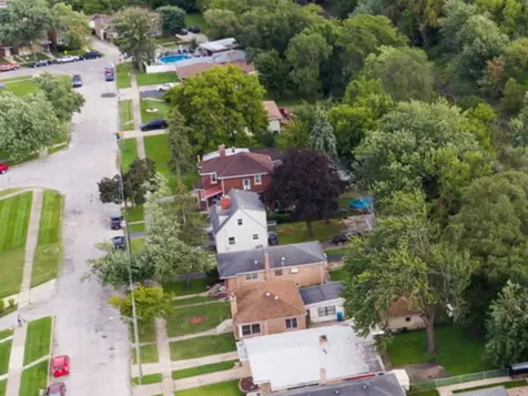 320 Streamside Drive Harvey IL 60426