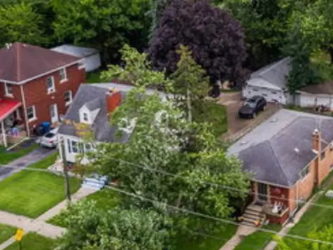320 Streamside Drive Harvey IL 60426