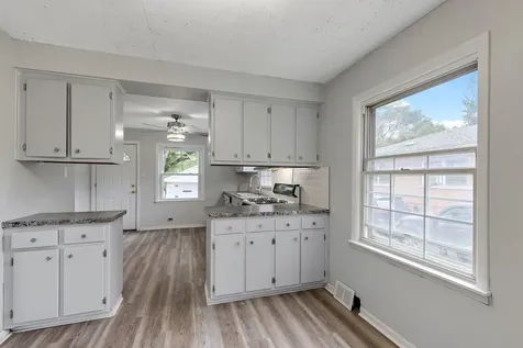 320 Streamside Drive Harvey IL 60426