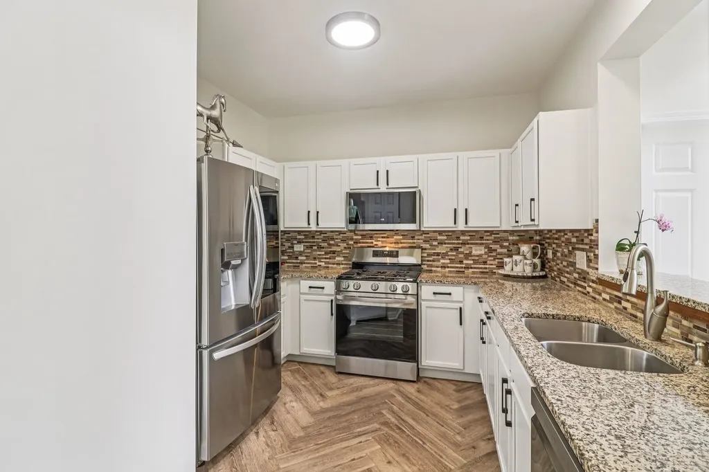 1195 Mark Court Antioch IL 60002