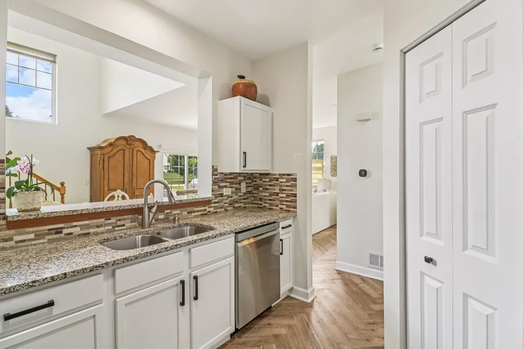 1195 Mark Court Antioch IL 60002