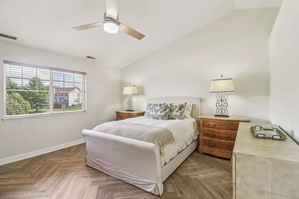 1195 Mark Court Antioch IL 60002