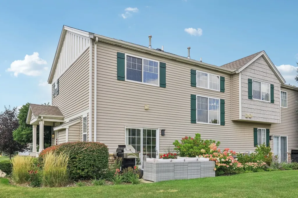 1195 Mark Court Antioch IL 60002