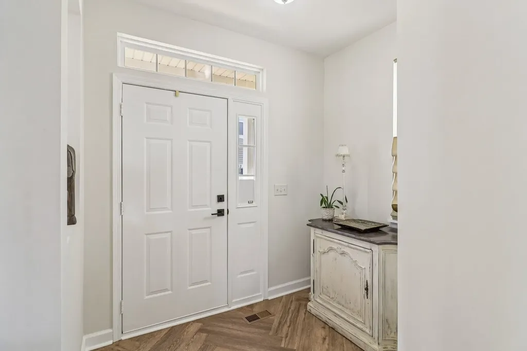 1195 Mark Court Antioch IL 60002