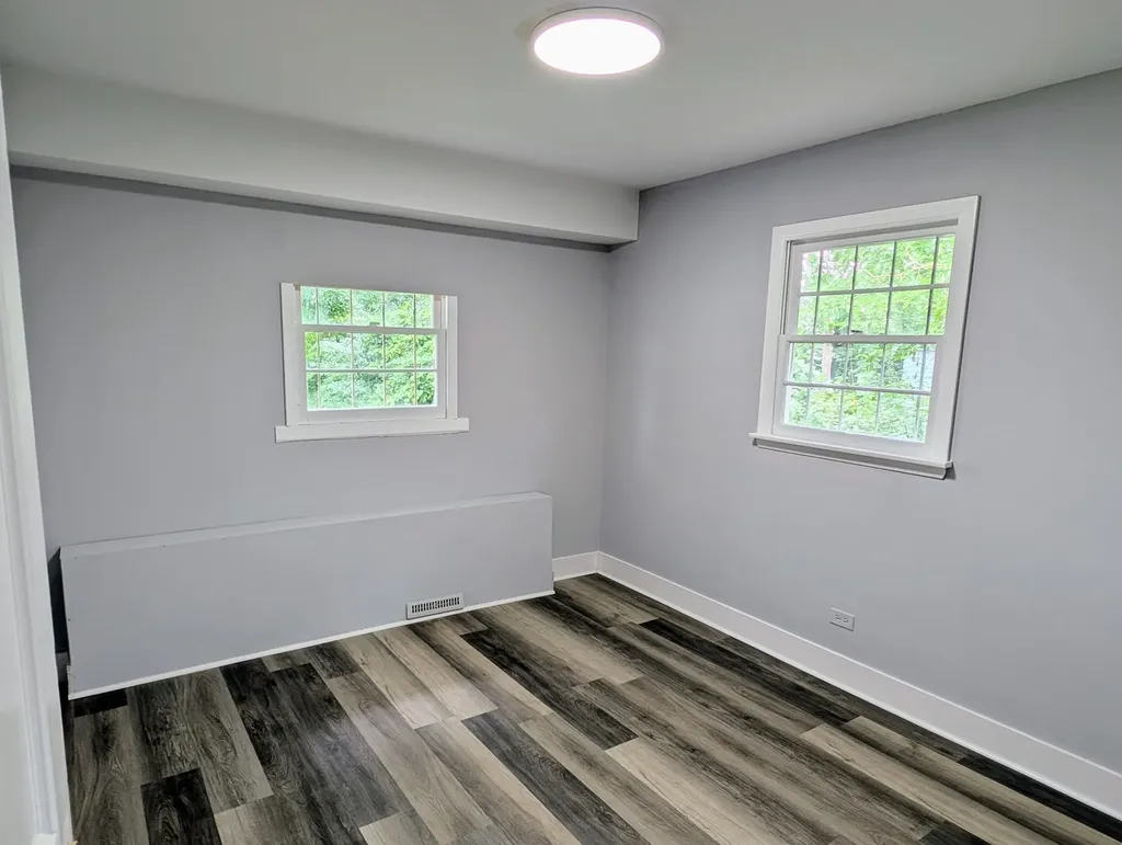 1S085 Summit Avenue Oakbrook Terrace IL 60181
