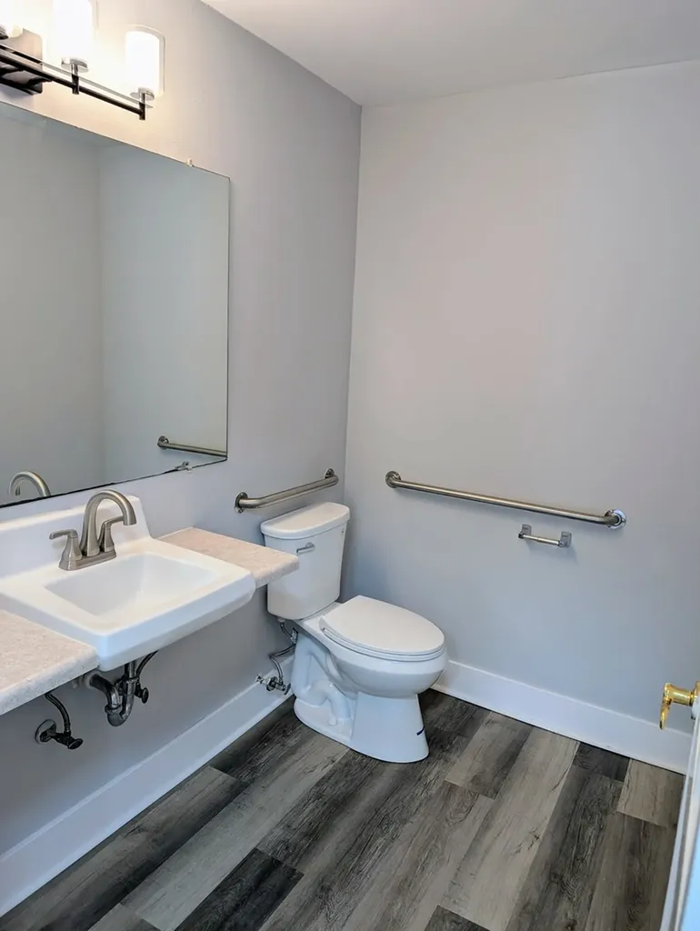 1S085 Summit Avenue Oakbrook Terrace IL 60181