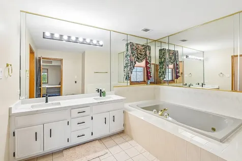 7916 Dooneen Avenue Tinley Park IL 60477