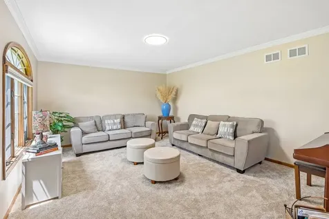 7916 Dooneen Avenue Tinley Park IL 60477
