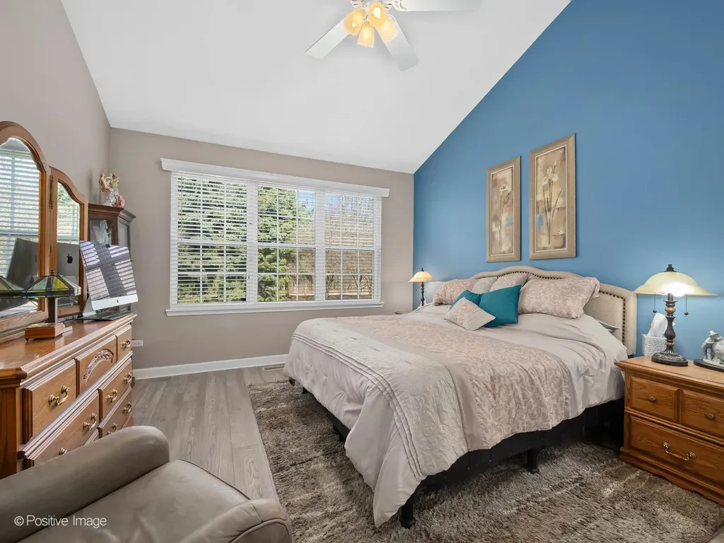 1660 Briarheath Drive Aurora IL 60505