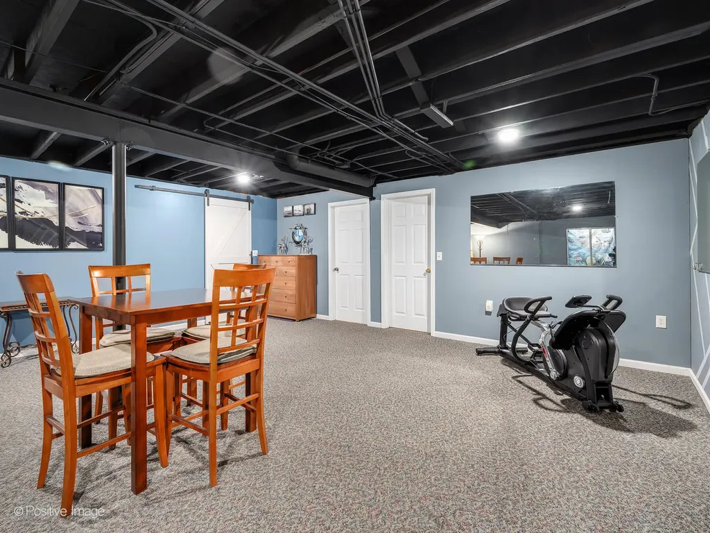 1660 Briarheath Drive Aurora IL 60505