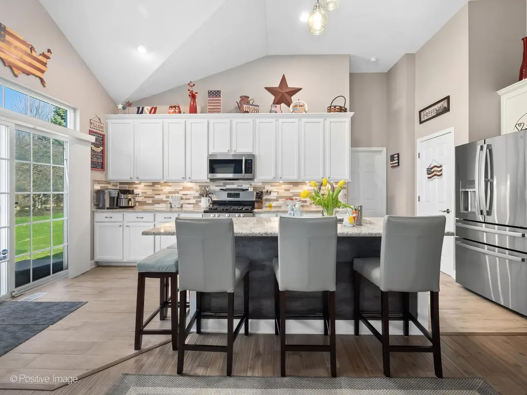 1660 Briarheath Drive Aurora IL 60505