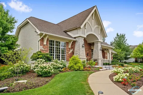 1660 Briarheath Drive Aurora IL 60505