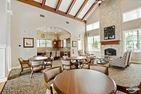 1660 Briarheath Drive Aurora IL 60505