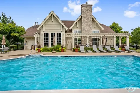 1660 Briarheath Drive Aurora IL 60505