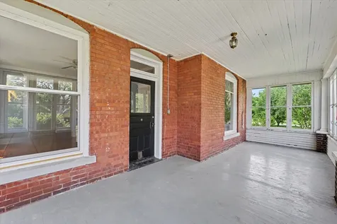 615 North William Street Farmer City IL 61842