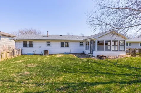 1312 Nicki Drive Bloomington IL 61704