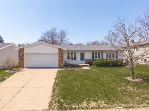 1312 Nicki Drive Bloomington IL 61704