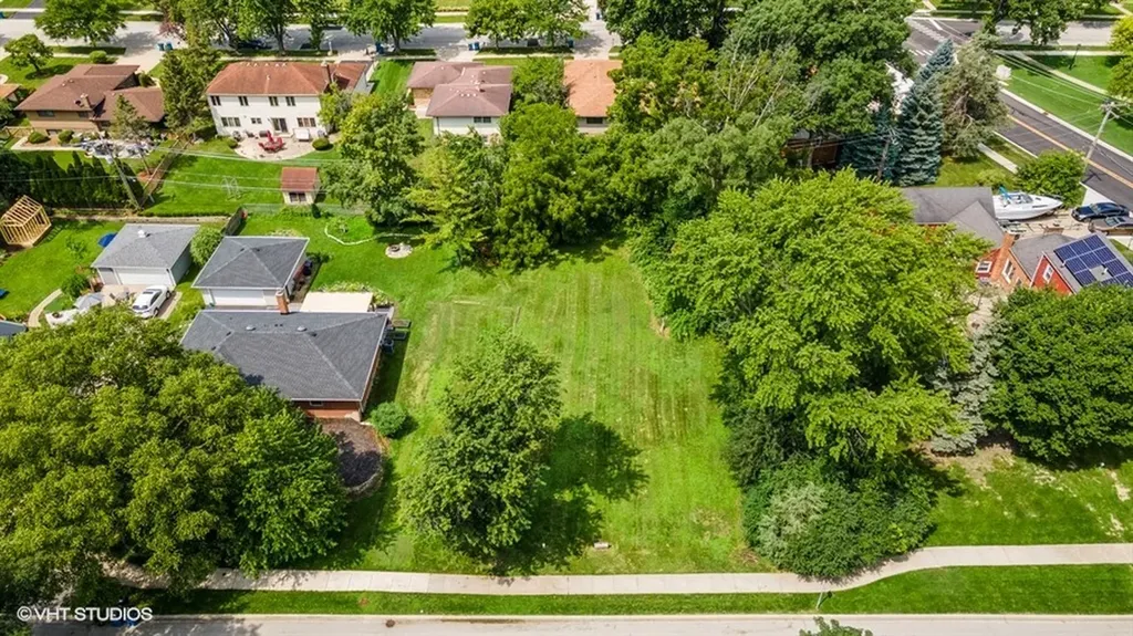 322 South Elm Street Itasca IL 60143