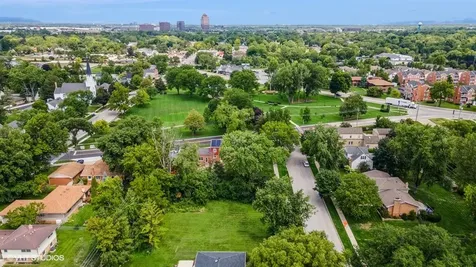 322 South Elm Street Itasca IL 60143