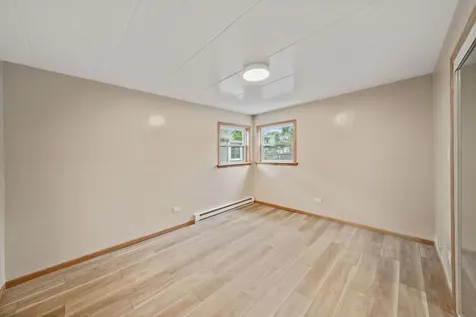 18 East 137th Street Riverdale IL 60827