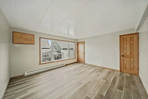 18 East 137th Street Riverdale IL 60827