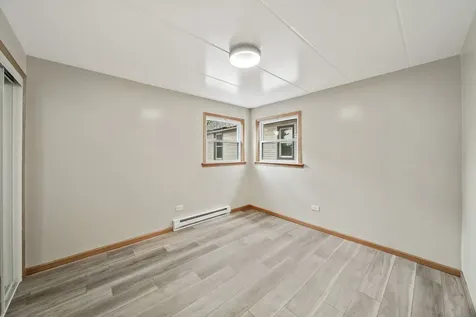 18 East 137th Street Riverdale IL 60827