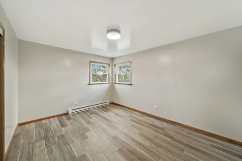 18 East 137th Street Riverdale IL 60827