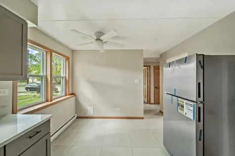 18 East 137th Street Riverdale IL 60827