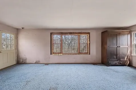 404 Oak Drive Roberts IL 60962