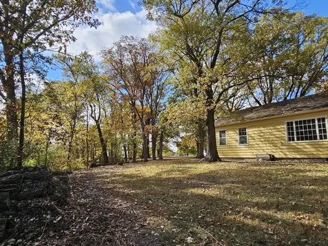 404 Oak Drive Roberts IL 60962
