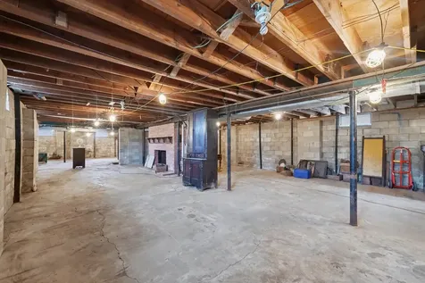 404 Oak Drive Roberts IL 60962