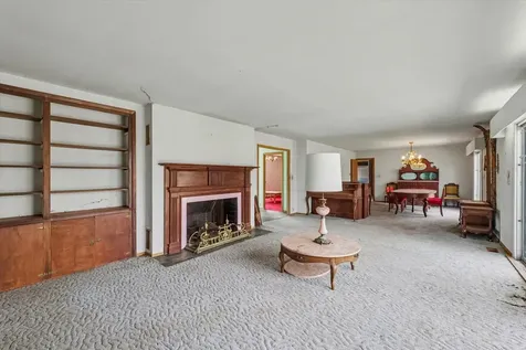 404 Oak Drive Roberts IL 60962