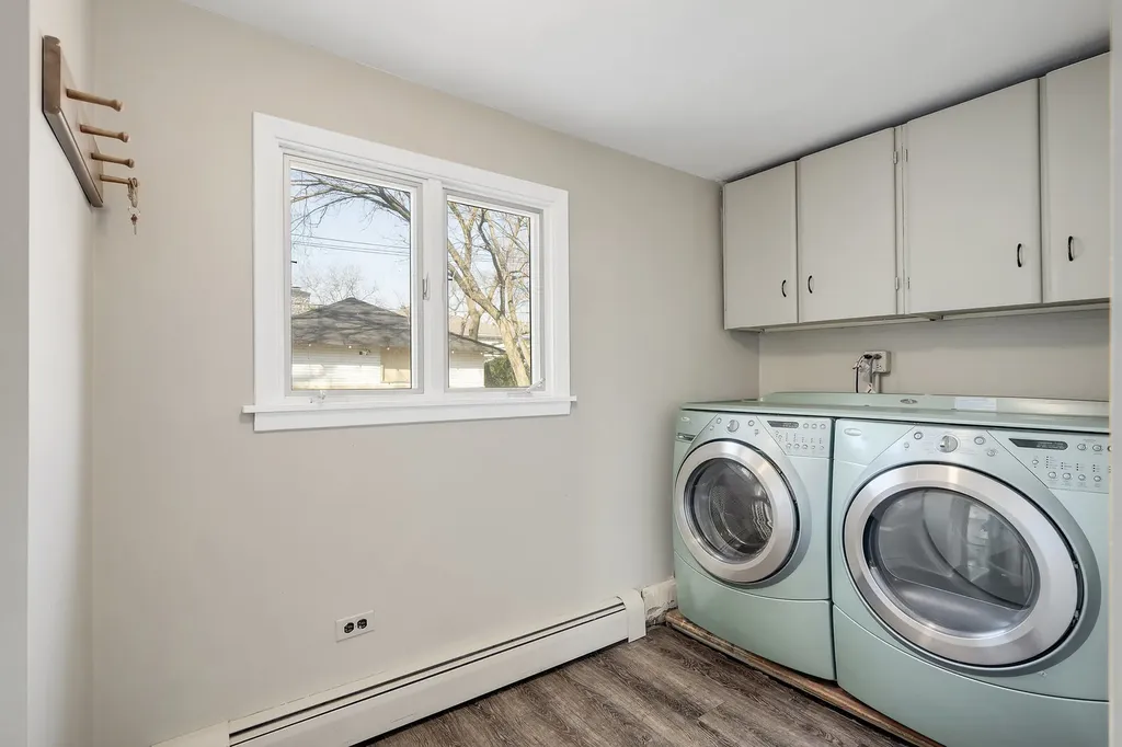 4816 Linscott Avenue Downers Grove IL 60515