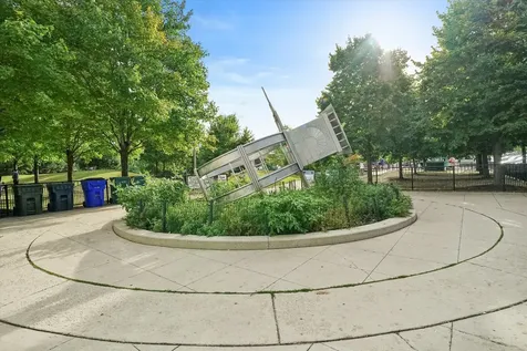 700 North Larrabee Street Chicago IL 60654