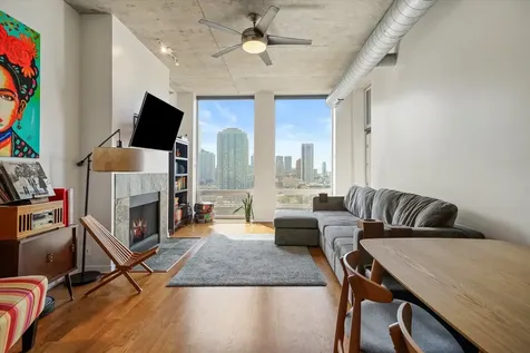 700 North Larrabee Street Chicago IL 60654