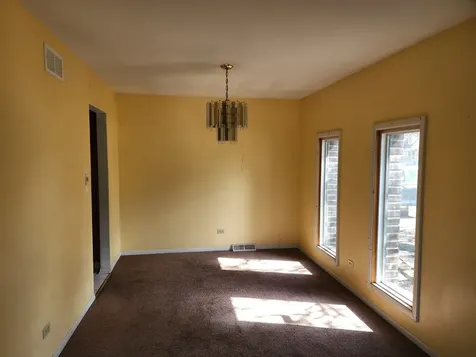 2736 178TH Street Lansing IL 60438