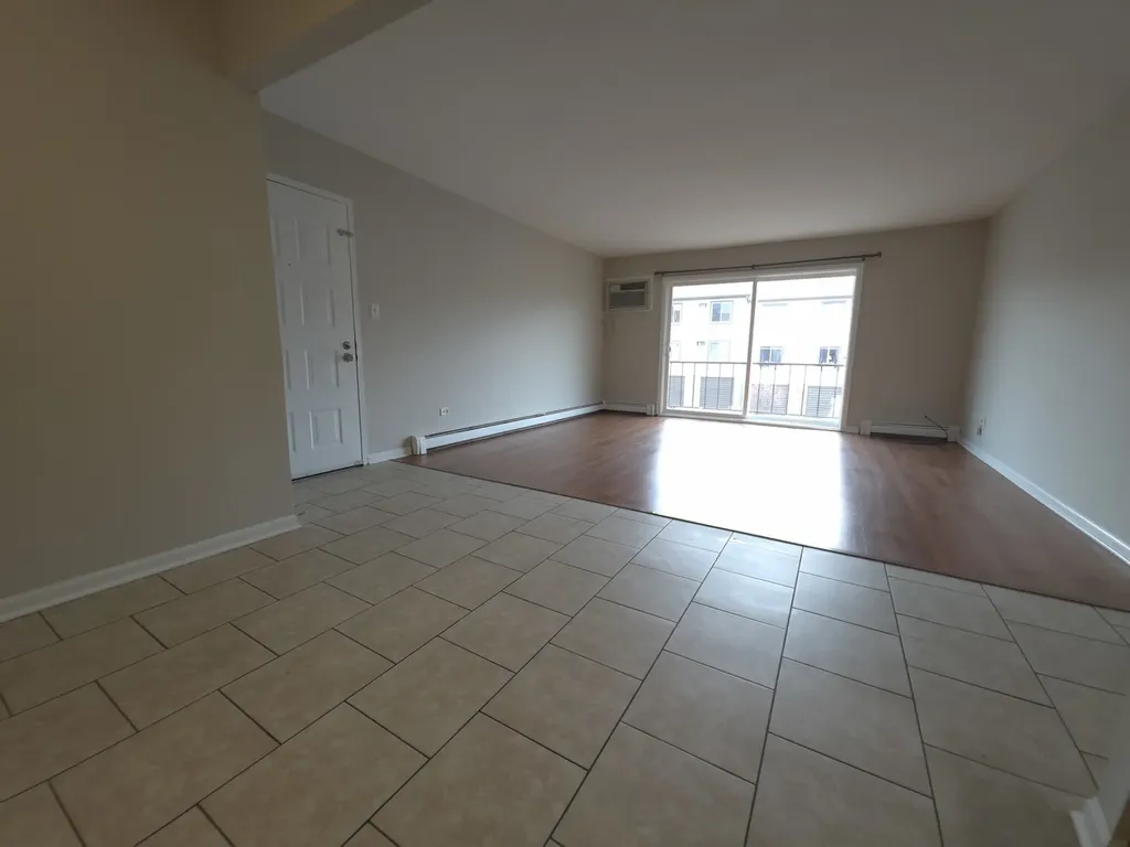 412 East Bailey Road Naperville IL 60565