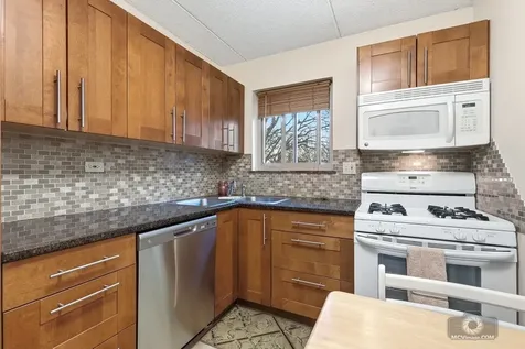 588 Fairway View Drive Wheeling IL 60090