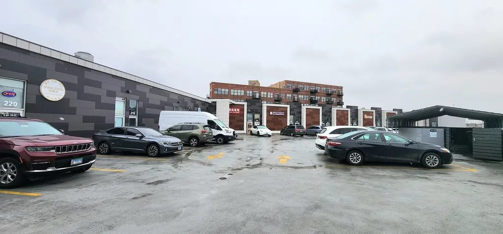 2252 South Canal Street Chicago IL 60616