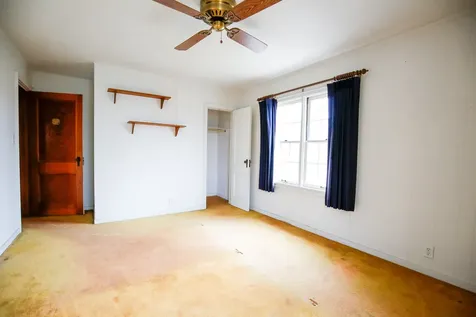 422 North Hennepin Avenue Dixon IL 61021