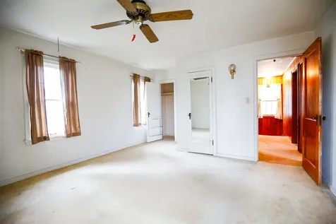 422 North Hennepin Avenue Dixon IL 61021