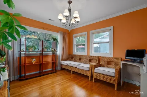 1211 James Street Geneva IL 60134