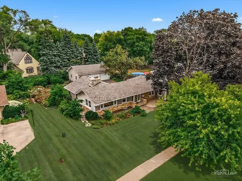 1211 James Street Geneva IL 60134