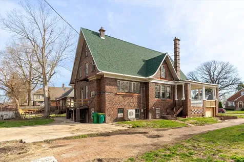 314 South Monroe Street Streator IL 61364