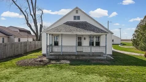 104 East Allen Street Allerton IL 61810
