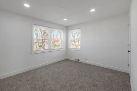 519 Bellwood Avenue Bellwood IL 60104