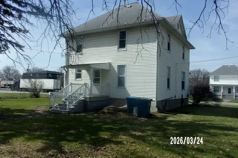 107 North Chicago Street Milford IL 60953