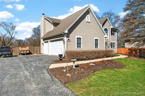6119 Sands Road Crystal Lake IL 60014